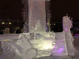 Жители Якутска победили на международном фестивале ледовых скульптур в Томске