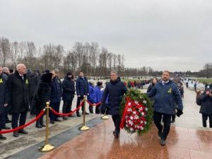 Якутяне почтили память жертв  блокадного Ленинграда