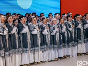 Собрание общественности провели в Якутии в память о первом президенте республики