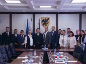 Руководство Якутска встретилось с делегацией китайского города Хулунбуир