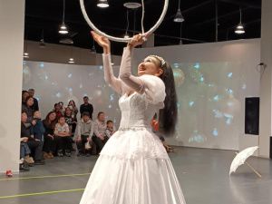 Для детей участников СВО в Якутске организовали новогодний утренник