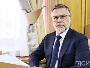 Ил Тумэн согласовал Кирилла Бычкова на должность председателя правительства Якутии