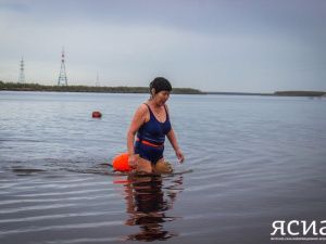 В Якутске прошли соревнования по плаванию в холодной воде