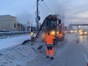 «Убираем реже, но больше». Авксентьева — о «плохой» уборке дорог в Якутске