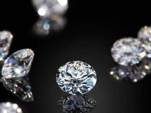 Магазин якутских бриллиантов в Санкт-Петербурге обокрали почти на миллион рублей