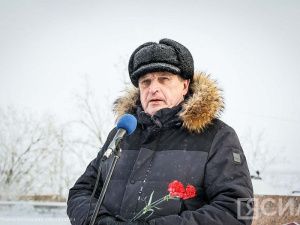 В Якутске состоялась церемония возложения цветов, посвященная 80-летию освобождения блокады Ленинграда