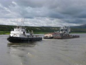 Экс-директор и специалист Янского речного пароходства вывели из организации 42 миллиона