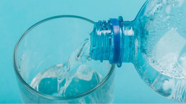 Роспотребнадзор: почти 5% бутилированной воды в Якутии не соответствует нормам