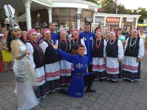 Пусть звенят бубенцы ямщиков звонко и долго…