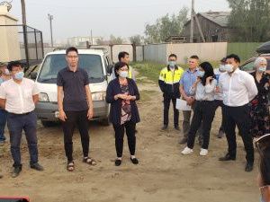 Сардана Авксентьева обсудила с жителями Автодорожного округа ремонт улиц и вопросы благоустройства