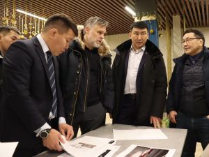 Кирилл Бычков осмотрел ход ремонтных работ в спортивных объектах Якутска