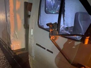 У поворота в Жатай сбили мужчину. У него тяжелые травмы, личность устанавливается