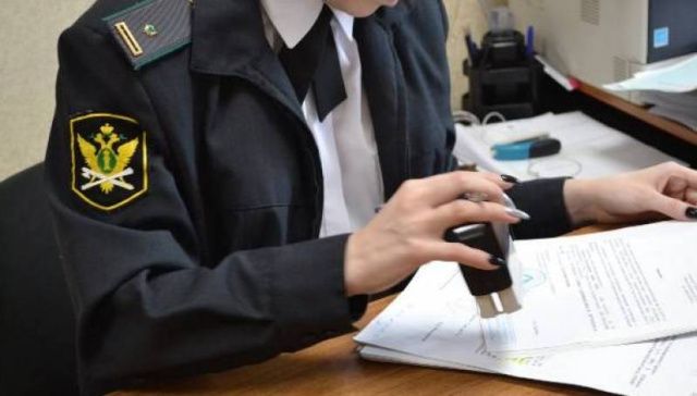 Иностранец погасил долг в миллион рублей, чтобы вернуться на родину