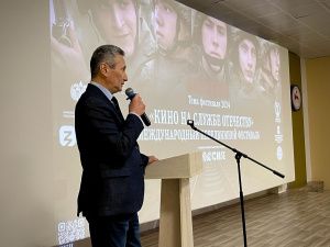 Команда фестиваля «Кино на службе Отечеству» посетила алмазную выставку в Якутске