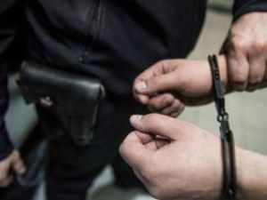 Якутские полицейские задержали мошенника, представлявшегося сотрудником ГИБДД