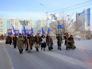 Народные мастера прошествовали по улицам Якутска
