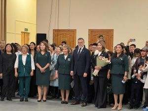 Кирилл Бычков принял участие в торжественной линейке в школе №1 г. Якутска