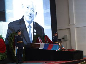 В Октемском наслеге Якутии началась панихида по первому Президенту Якутии