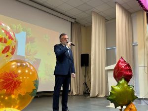 Кирилл Бычков принял участие в торжественной линейке в школе №1 г. Якутска