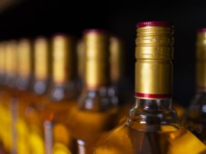 В Якутске полицией выявлено пять фактов незаконной реализации алкогольной продукции