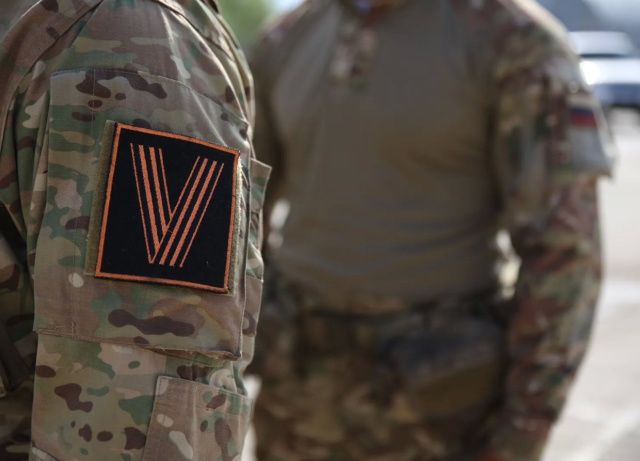 Размер выплат при поступлении на военную службу по контракту в Якутии увеличен до 2,7 млн рублей