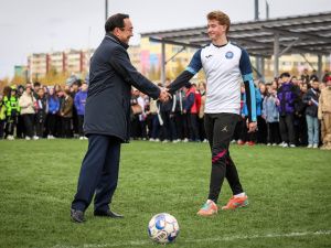 В Удачном Якутии открыли городской спортивный стадион