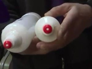 В Якутии ребенок получил ожоги от воспламенившейся бутылки с жидким розжигом