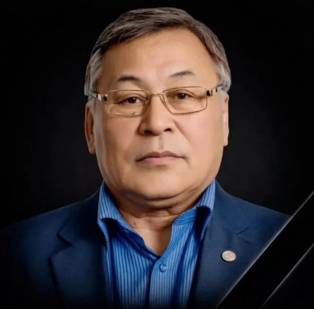 Светлой памяти Владимира Петровича Данилова