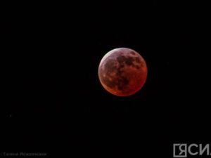 Сразу два суперлуния смогут наблюдать якутяне в августе