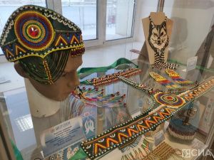 Изделия 100 мастериц из семи регионов России представлены на выставке «Бисер Севера» в Якутске