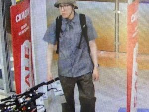 Полиция Якутска просит помочь в розыске предполагаемого преступника