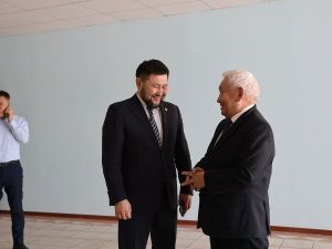 Евгений Григорьев встретился со студентами Якутского медицинского колледжа