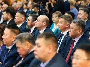 Послание Главы Республики Саха (Якутия) Государственному Собранию (Ил Тумэн) Республики Саха (Якутия)