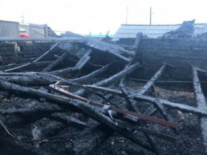 В городе Якутске устанавливаются обстоятельства пожара в частном доме и местонахождение малолетнего ребенка