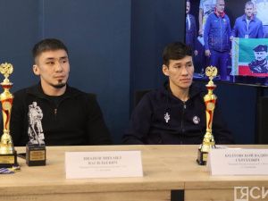 Кикбоксеров Якутии наградили за успешное выступление на чемпионате России