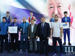 Четыре боксёра из Якутии стали победителями первого всероссийского турнира памяти Артура Пахомова