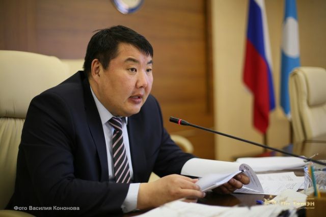 Свинство от спикера? Золотое «днище» жирующего «Ил Тумэна»