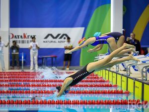 Анастасия Диодорова совершила золотой заплыв в Якутске перед сотнями зрителей