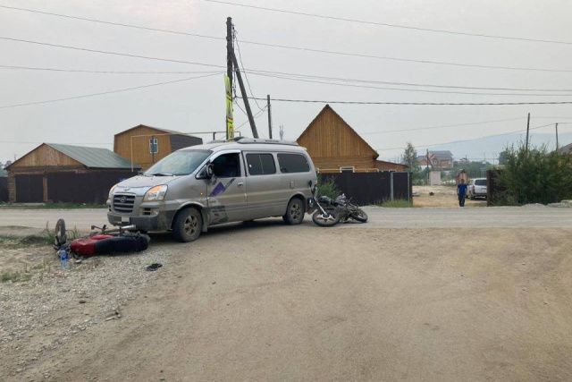 В Якутске два подростка попали в ДТП на мотоциклах