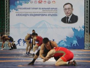 Восемь якутских борцов вышли в финал всероссийского турнира памяти Александра Крылова