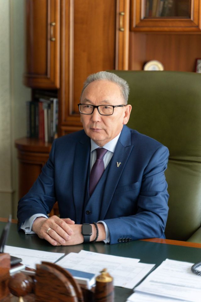 В канун Дня защитника Отечества руководитель ЕКЦ Якутии провел очередной брифинг