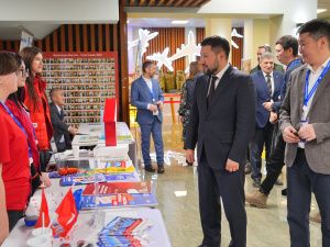 Евгению Григорьеву презентовали проекты по итогам стратегических сессий по подготовке к 400-летию Якутска