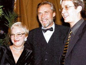 Якутский молодой художник женился! Избранница — экс-жена народного артиста России