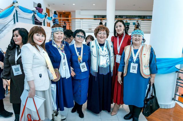 В Якутии наградили многодетных матерей