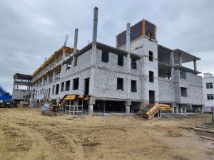 Первый вице-премьер и прокурор Якутии совершили проверку строящихся школ