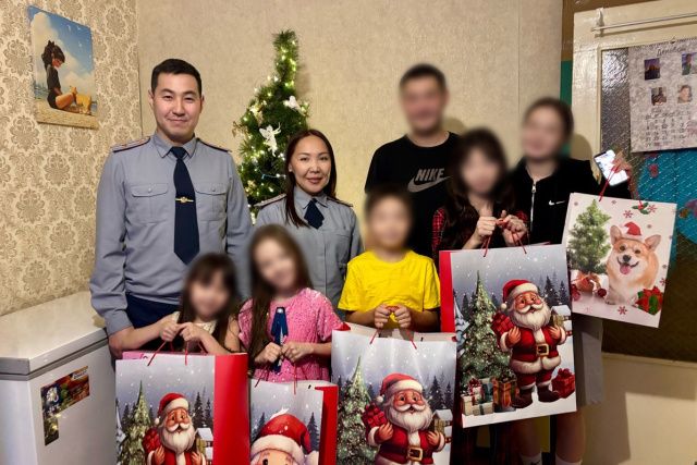 Личный состав учреждений УФСИН принимает участие во Всероссийской акции «Елка желаний»