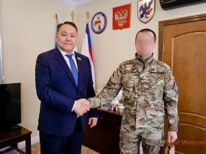 Спикер Якутской гордумы Альберт Семенов встретился с участниками СВО