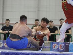 Алексей Уваровский вышел в лидеры по итогам первого дня отборочного турнира на Игры Дыгына