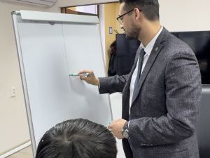 Окружная администрация города Якутска провела стратегическую сессию с управляющими компаниями