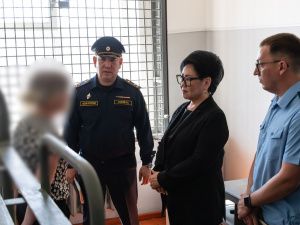 СИЗО-1 посетили Уполномоченный по правам человека Сардана Гурьева и представитель Прокуратуры Вячеслав Никифоров